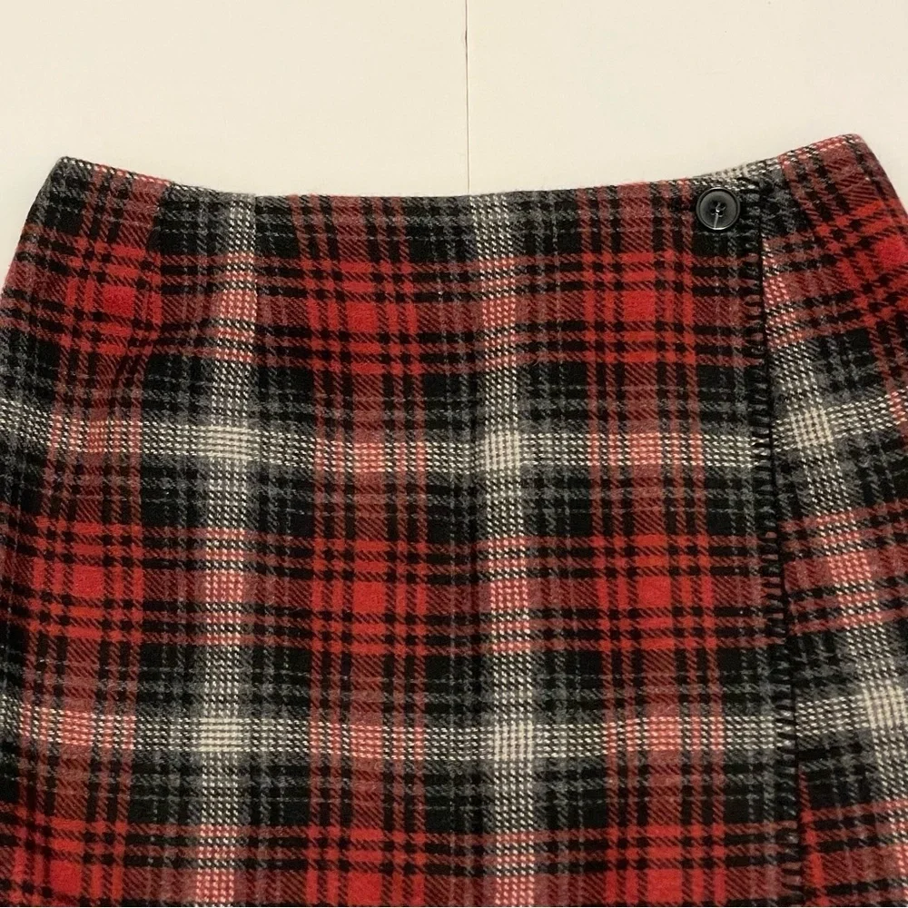 Herman Geist Wool Vintage Plaid Red and Black Women's Wrap Skirt Size 10